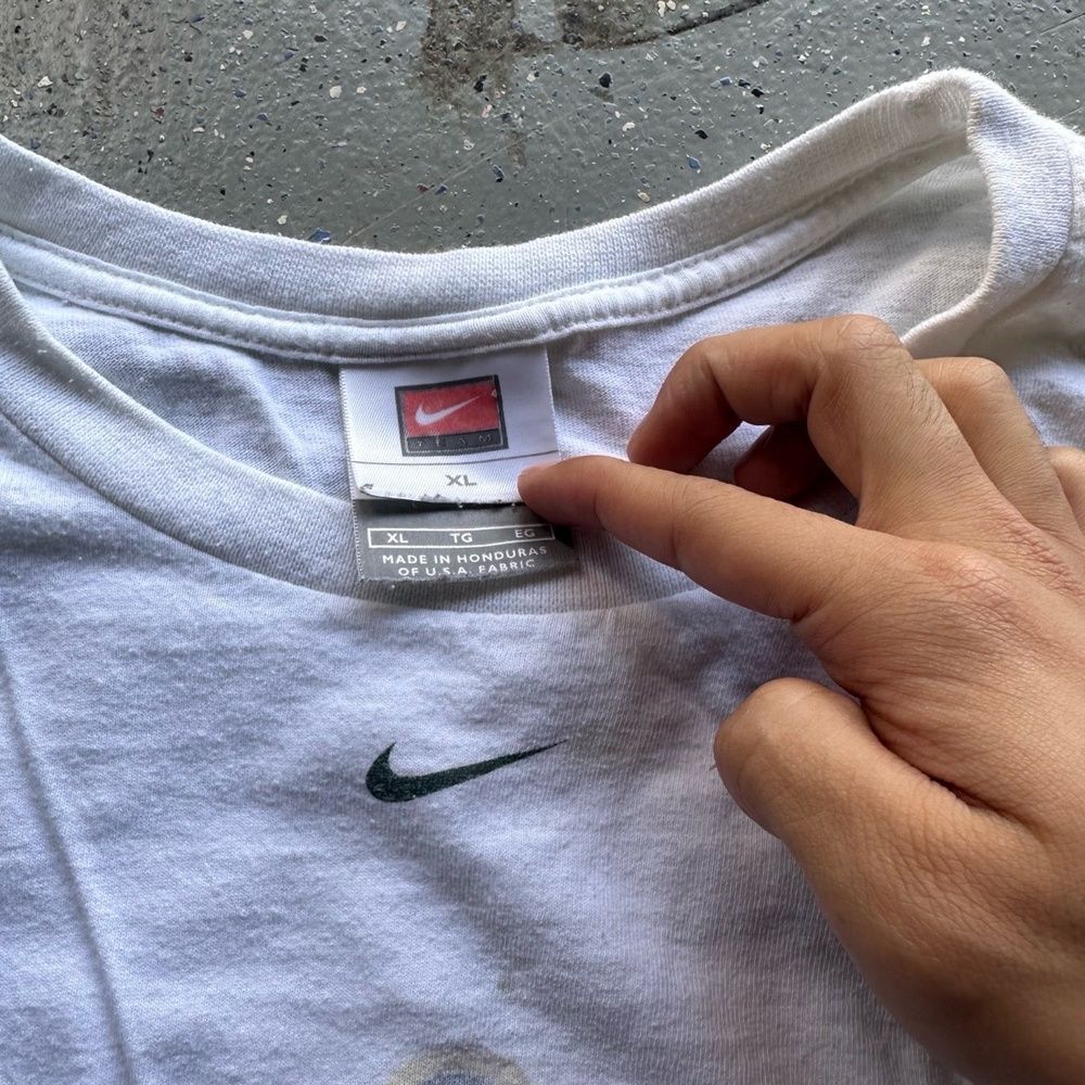 Nike Vintage Oregon Ducks Center Swoosh Graphic T-Shirt XL White Green - Picture 6 of 6